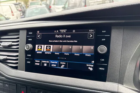 PK74OAO Volkswagen Transporter T30 Panel van Highline SWB 204 PS 2.0 TDI 7sp DSG Thumbnail #41