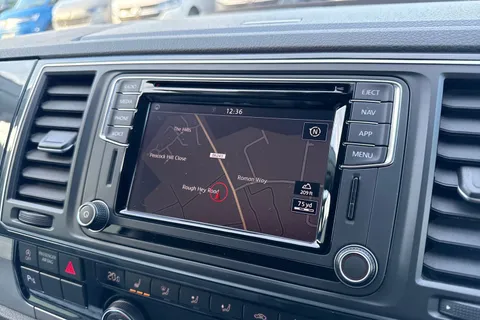 SV69WHR Volkswagen California Ocean SWB 150 PS 2.0 TDI BMT 7sp DSG Thumbnail #16