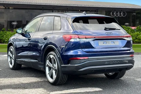  Audi Q4 e-tron 45 Black Edition Auto 5dr 82kWh Thumbnail #3