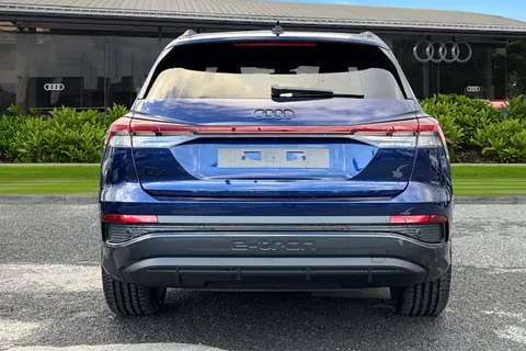  Audi Q4 e-tron 45 Black Edition Auto 5dr 82kWh Thumbnail #5