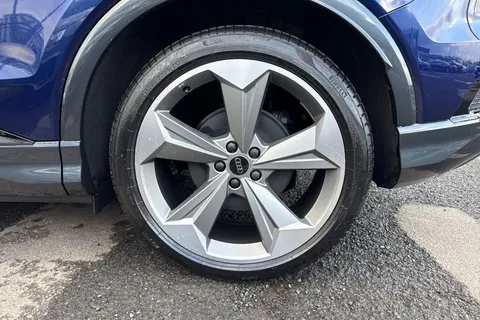  Audi Q4 e-tron 45 Black Edition Auto 5dr 82kWh Thumbnail #11