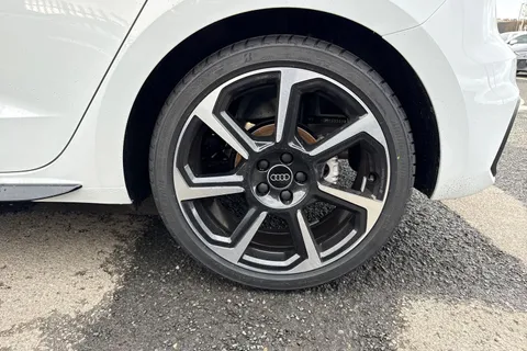  Audi A1 1.0 TFSI 30 Black Edition Sportback S Tronic Euro 6 (s/s) 5dr Thumbnail #11