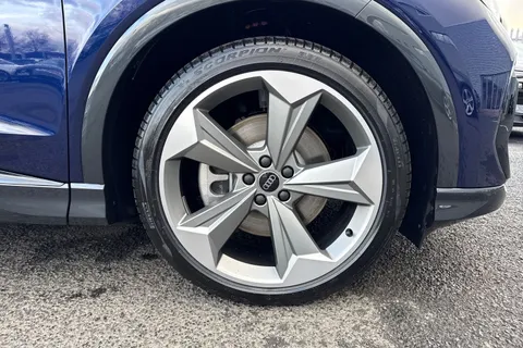  Audi Q4 e-tron 45 Black Edition Auto 5dr 82kWh Thumbnail #13