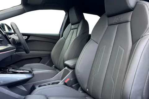  Audi Q4 e-tron 45 Black Edition Auto 5dr 82kWh Thumbnail #16