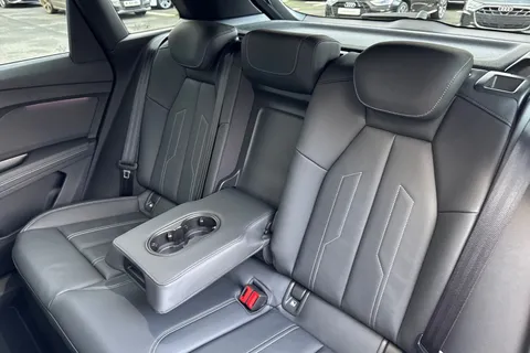  Audi Q4 e-tron 45 Black Edition Auto 5dr 82kWh Thumbnail #19