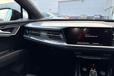  Audi Q4 e-tron 45 Black Edition Auto 5dr 82kWh Thumbnail #20