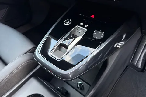  Audi Q4 e-tron 45 Black Edition Auto 5dr 82kWh Thumbnail #23