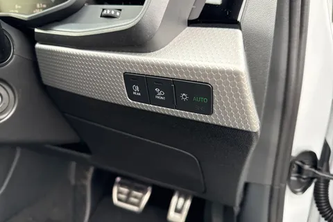  Audi A1 1.0 TFSI 30 Black Edition Sportback S Tronic Euro 6 (s/s) 5dr Thumbnail #31