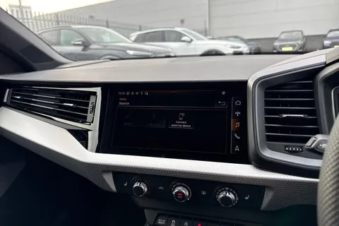  Audi A1 1.0 TFSI 30 Black Edition Sportback S Tronic Euro 6 (s/s) 5dr Thumbnail #38