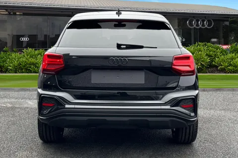 Audi Q2 1.0 TFSI 30 Black Edition Euro 6 (s/s) 5dr Thumbnail #5