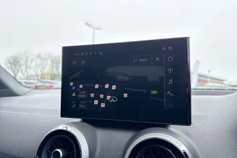 Audi Q2 1.0 TFSI 30 Black Edition Euro 6 (s/s) 5dr Thumbnail #17