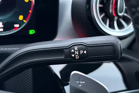 KR72NHB Mercedes-Benz Cla Class 2.0 CLA220d AMG Line Night Edition (Premium Plus) Coupe 8G-DCT Euro 6 (s/s) 4dr Thumbnail #23