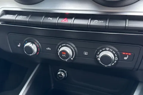 Audi Q2 1.0 TFSI 30 Black Edition Euro 6 (s/s) 5dr Thumbnail #22