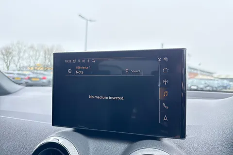 Audi Q2 1.0 TFSI 30 Black Edition Euro 6 (s/s) 5dr Thumbnail #57