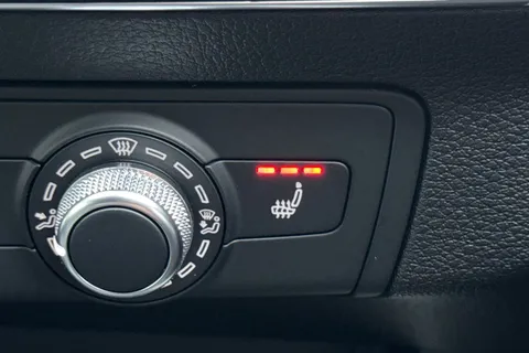 Audi Q2 1.0 TFSI 30 Black Edition Euro 6 (s/s) 5dr Thumbnail #60