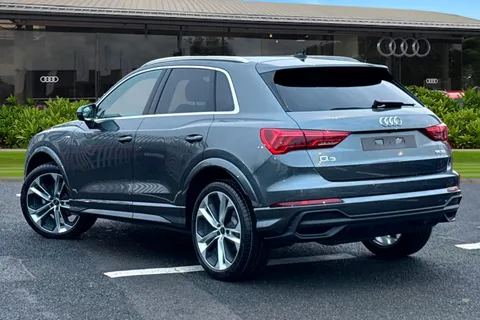 Audi Q3 2.0 TDI 35 S line S Tronic Euro 6 (s/s) 5dr Thumbnail #3