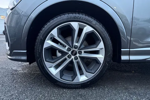 Audi Q3 2.0 TDI 35 S line S Tronic Euro 6 (s/s) 5dr Thumbnail #13