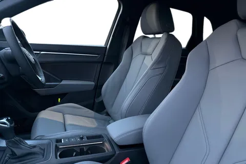 Audi Q3 2.0 TDI 35 S line S Tronic Euro 6 (s/s) 5dr Thumbnail #16