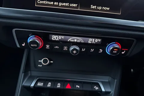 Audi Q3 2.0 TDI 35 S line S Tronic Euro 6 (s/s) 5dr Thumbnail #22