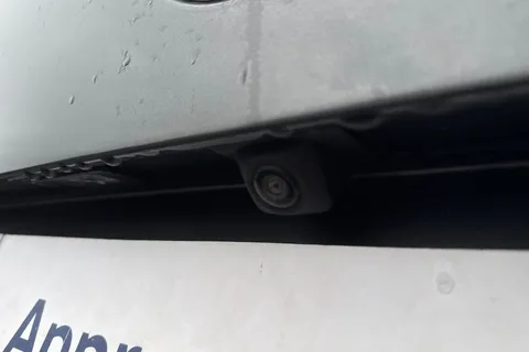 DE74HSU Volkswagen Transporter 2.0 TDI 110 Highline Van Thumbnail #31