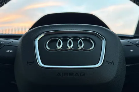 Audi Q3 2.0 TDI 35 S line S Tronic Euro 6 (s/s) 5dr Thumbnail #46