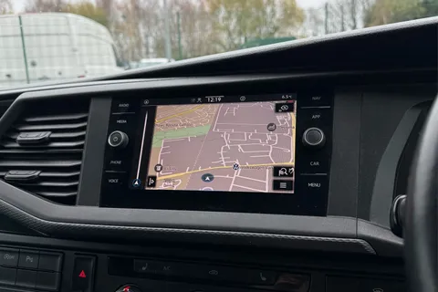 DE74HSU Volkswagen Transporter 2.0 TDI 110 Highline Van Thumbnail #48