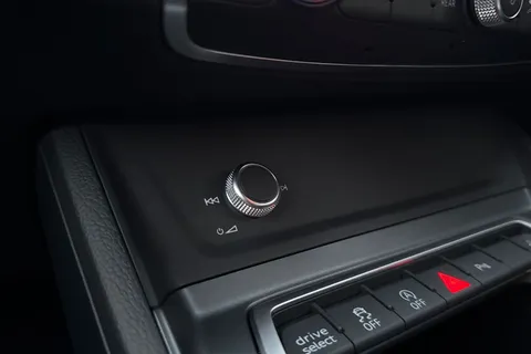 Audi Q3 2.0 TDI 35 S line S Tronic Euro 6 (s/s) 5dr Thumbnail #60