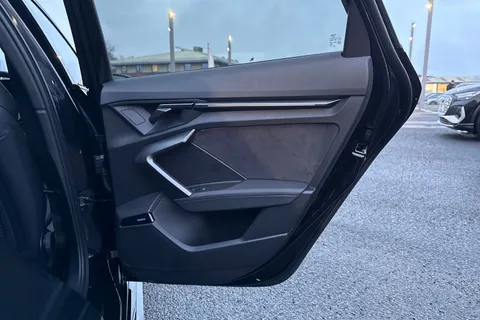  Audi RS 3 RS 3 TFSI Quattro 400 Carbon Black 5dr S Tronic Thumbnail #43