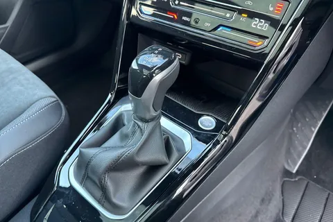 Volkswagen T-Roc 2.0 TDI 150 EVO Style 5dr DSG Thumbnail #19