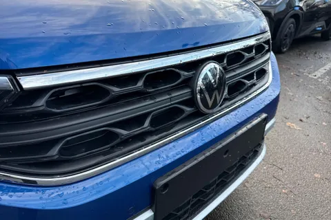 Volkswagen T-Roc 1.5 TSI Life 5dr DSG Thumbnail #24