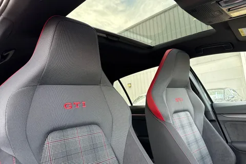 Volkswagen Golf 2.0 TSI GTI DSG Euro 6 (s/s) 5dr Thumbnail #21