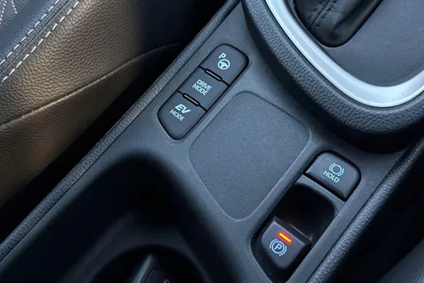 PN23SXX Toyota Yaris Cross 1.5 Hybrid Excel 5dr CVT Thumbnail #31