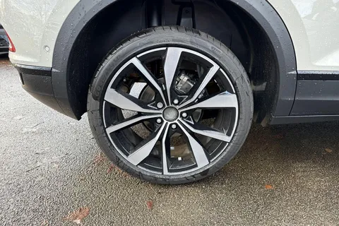 Volkswagen T-Roc 1.0 TSI Style 5dr Thumbnail #23