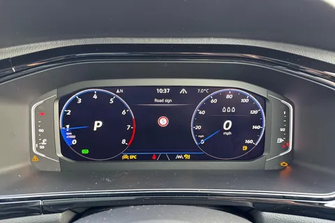 Volkswagen T-Roc 1.5 TSI Black Edition 5dr DSG Thumbnail #33