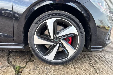  Volkswagen Polo 2.0 TSI GTI DSG Euro 6 (s/s) 5dr Thumbnail #24