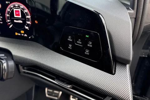 Volkswagen Golf 2.0 TSI GTI DSG Euro 6 (s/s) 5dr Thumbnail #31