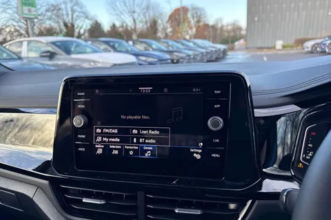 Volkswagen T-Roc 2.0 TDI 150 EVO Style 5dr DSG Thumbnail #46