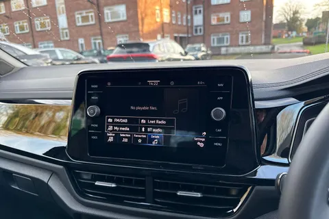 Volkswagen T-Roc 2.0 TDI 150 EVO Style 5dr DSG Thumbnail #44