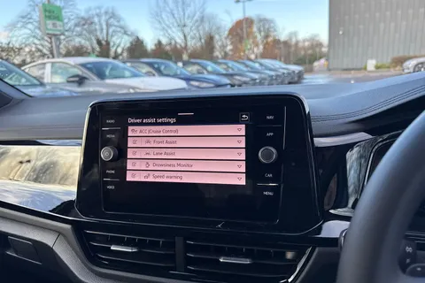 Volkswagen T-Roc 2.0 TDI 150 EVO Style 5dr DSG Thumbnail #51