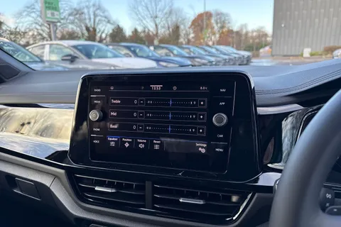 Volkswagen T-Roc 2.0 TDI 150 EVO Style 5dr DSG Thumbnail #52