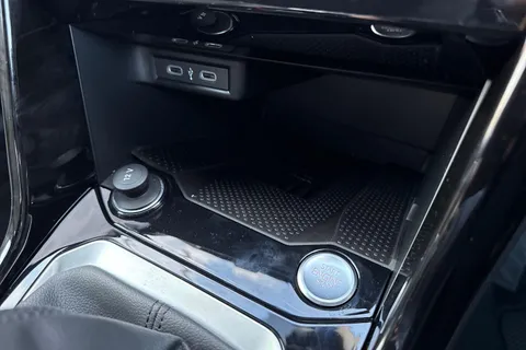 Volkswagen T-Roc 2.0 TDI 150 EVO Style 5dr DSG Thumbnail #52