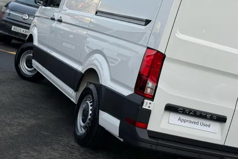 BK75YTF Volkswagen Crafter Cr35 Commerce + T 2.0 TDI 163PS HDE Commerce Plus Low Roof Van Auto + Tow Pack Thumbnail #34