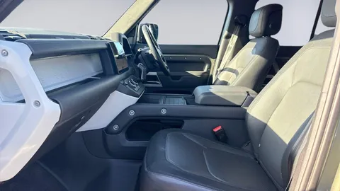 KR23EXA Land Rover Defender 2.0 P400e X-Dynamic HSE 110 5dr Auto Thumbnail #4