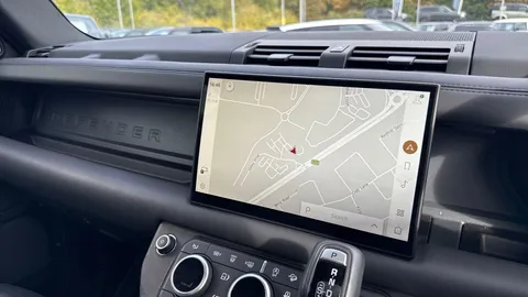 KT24OPV Land Rover Defender 3.0 D300 X 90 3dr Auto Thumbnail #13