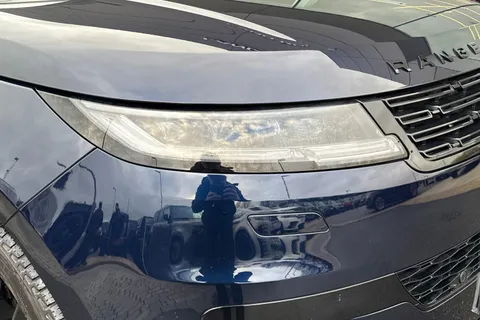 DL23VUK Land Rover Range Rover Sport 3.0 D350 Autobiography 5dr Auto Thumbnail #18