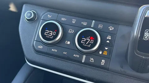 KR23EXA Land Rover Defender 2.0 P400e X-Dynamic HSE 110 5dr Auto Thumbnail #32