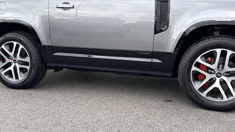 KT24OPV Land Rover Defender 3.0 D300 X 90 3dr Auto Thumbnail #40