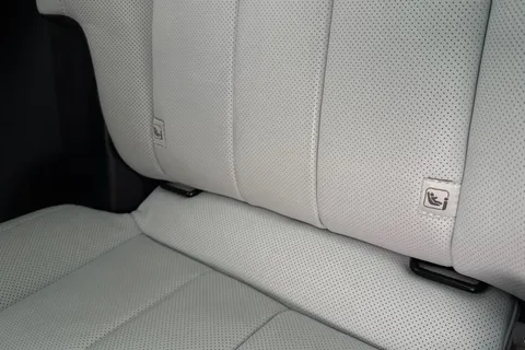 DL23VUK Land Rover Range Rover Sport 3.0 D350 Autobiography 5dr Auto Thumbnail #44