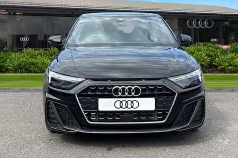 KR25SVP Audi A1 S line 30 TFSI 116 PS S tronic Thumbnail #4