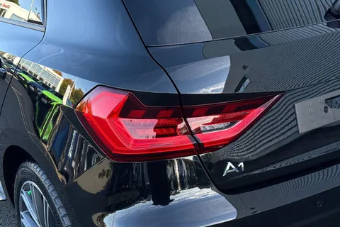 KR25SVP Audi A1 S line 30 TFSI 116 PS S tronic Thumbnail #8